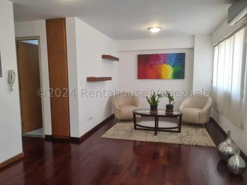 Apartamento (1 Nivel) en Alquiler en La Campiña, Distrito Metropolitano - 4