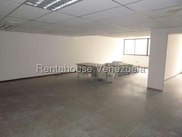 Comercial (Oficina) en Alquiler en La Urbina, Distrito Metropolitano - 8