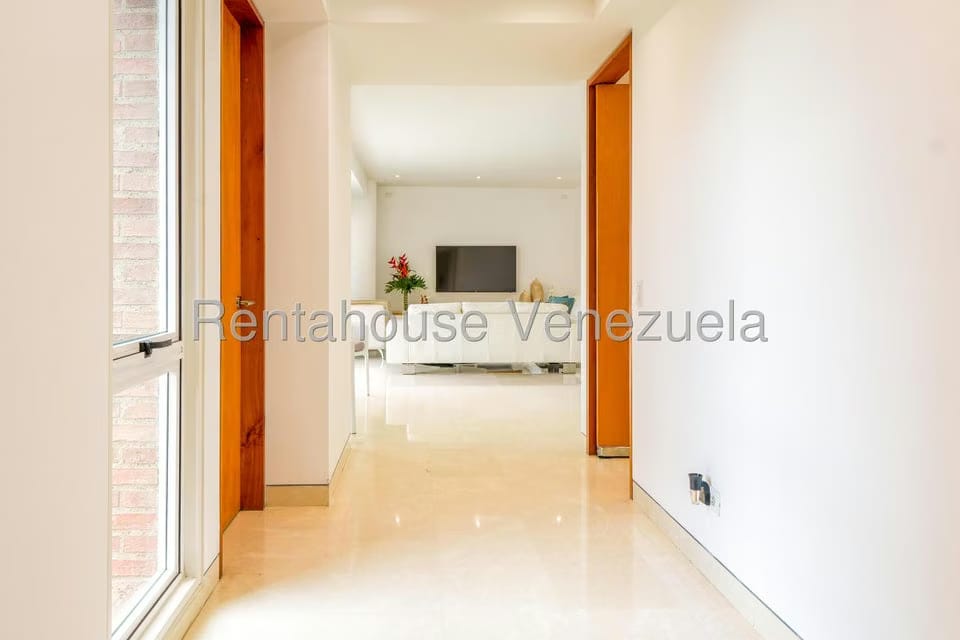 Apartamento (1 Nivel) en Venta en Campo Alegre, Distrito Metropolitano - 13
