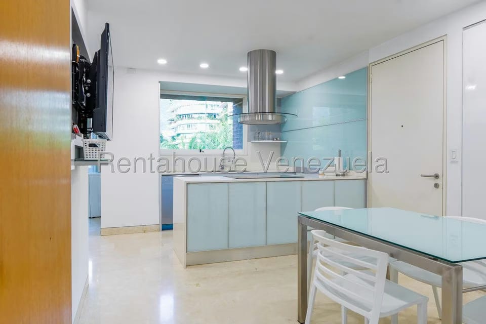 Apartamento (1 Nivel) en Venta en Campo Alegre, Distrito Metropolitano - 14