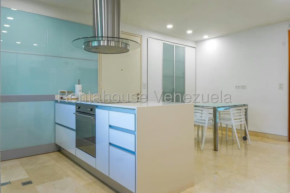 Apartamento (1 Nivel) en Venta en Campo Alegre, Distrito Metropolitano - 16