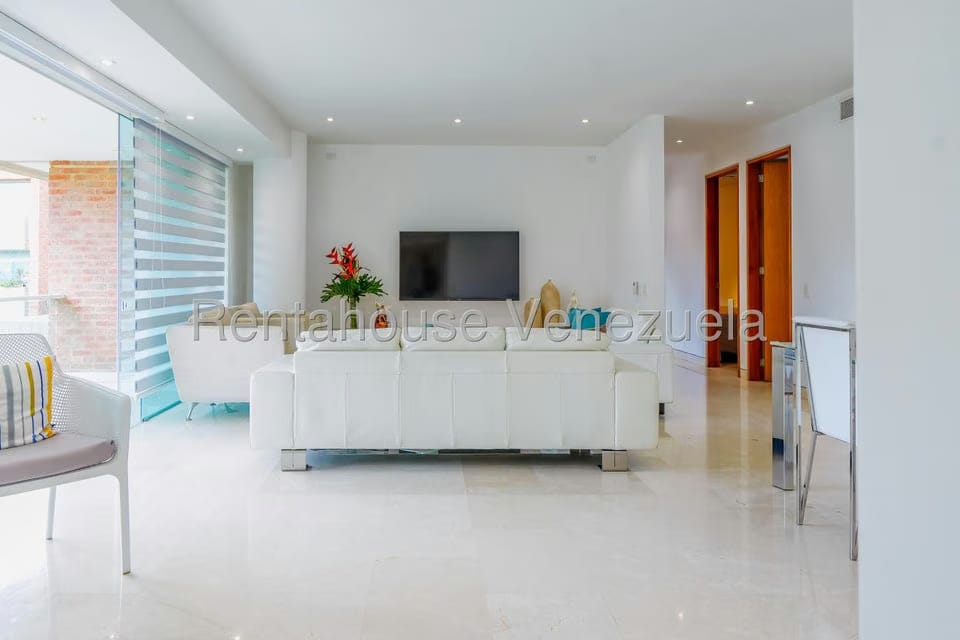 Apartamento (1 Nivel) en Venta en Campo Alegre, Distrito Metropolitano - 3