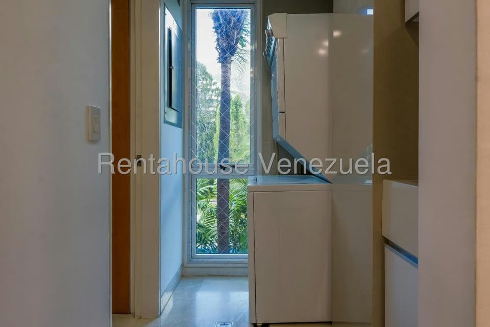 Apartamento (1 Nivel) en Venta en Campo Alegre, Distrito Metropolitano - 21