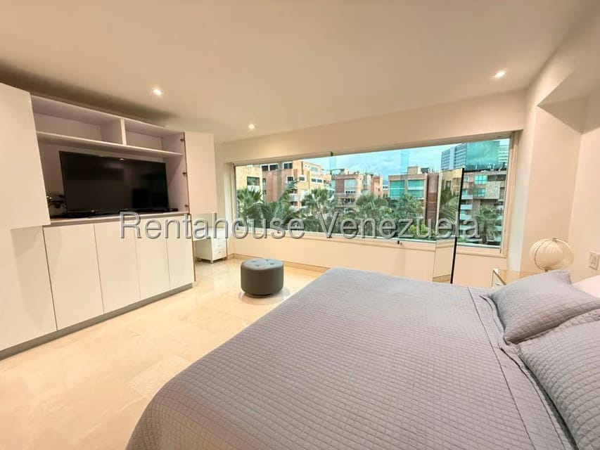 Apartamento (1 Nivel) en Venta en Campo Alegre, Distrito Metropolitano - 26