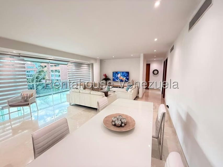 Apartamento (1 Nivel) en Venta en Campo Alegre, Distrito Metropolitano - 4