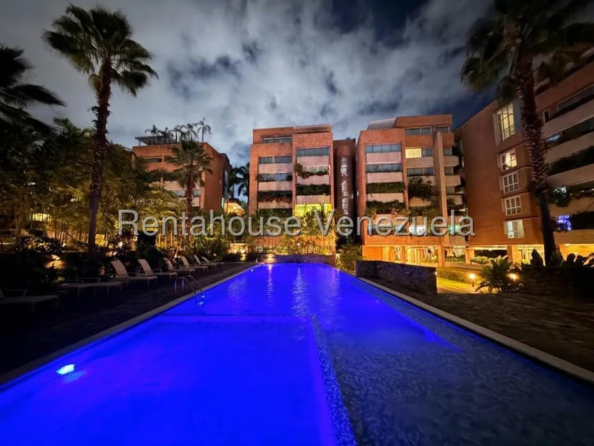 Apartamento (1 Nivel) en Venta en Campo Alegre, Distrito Metropolitano - 34