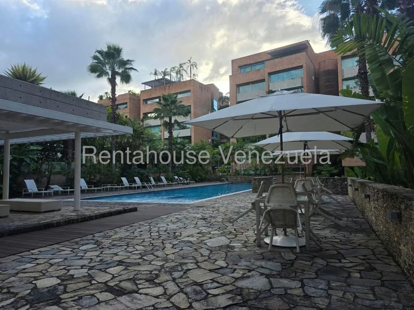 Apartamento (1 Nivel) en Venta en Campo Alegre, Distrito Metropolitano - 38