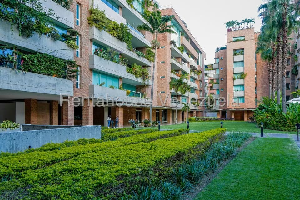 Apartamento (1 Nivel) en Venta en Campo Alegre, Distrito Metropolitano - 48