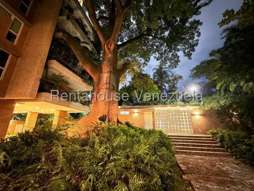 Apartamento (1 Nivel) en Venta en Campo Alegre, Distrito Metropolitano - 51