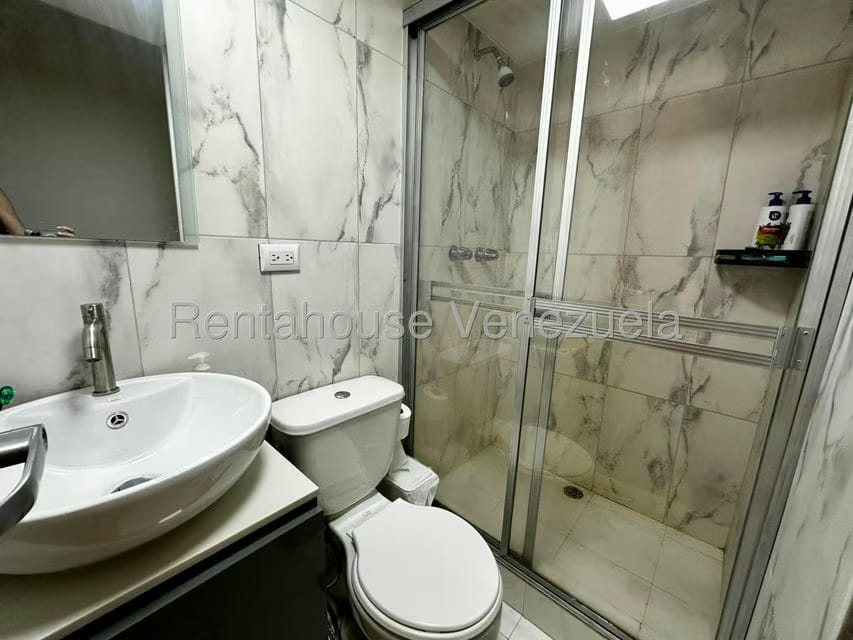 Apartamento (1 Nivel) en Venta en La Bonita, Distrito Metropolitano - 13