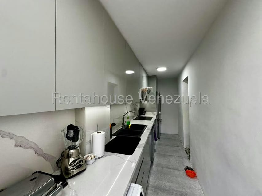 Apartamento (1 Nivel) en Venta en La Bonita, Distrito Metropolitano - 24