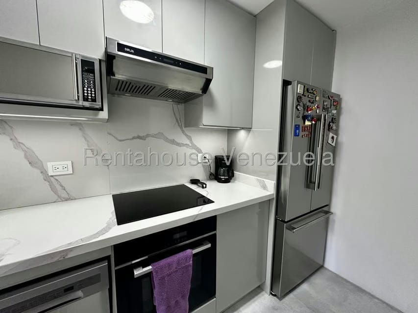 Apartamento (1 Nivel) en Venta en La Bonita, Distrito Metropolitano - 4