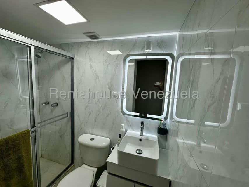 Apartamento (1 Nivel) en Venta en La Bonita, Distrito Metropolitano - 10