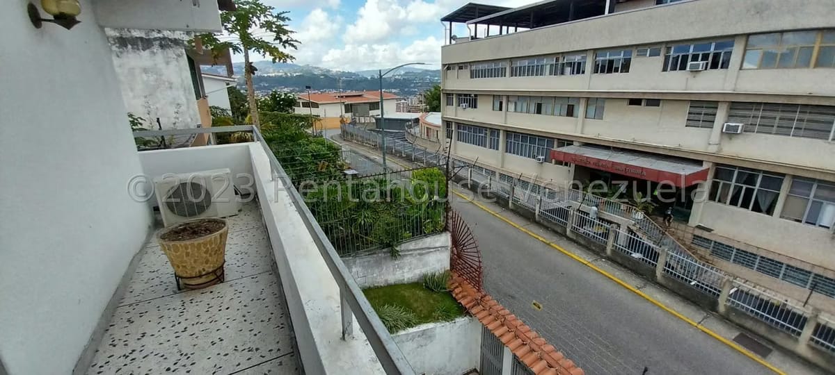 Casa (Duplex) en Venta en El Marques, Distrito Metropolitano - 32