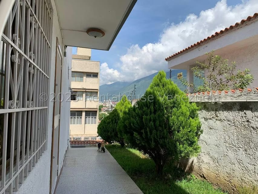 Casa (Duplex) en Venta en El Marques, Distrito Metropolitano - 39