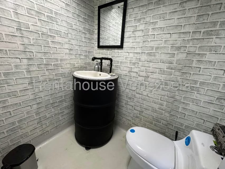 Comercial (Local Comercial) en Venta en Santa Fe Norte, Distrito Metropolitano - 17
