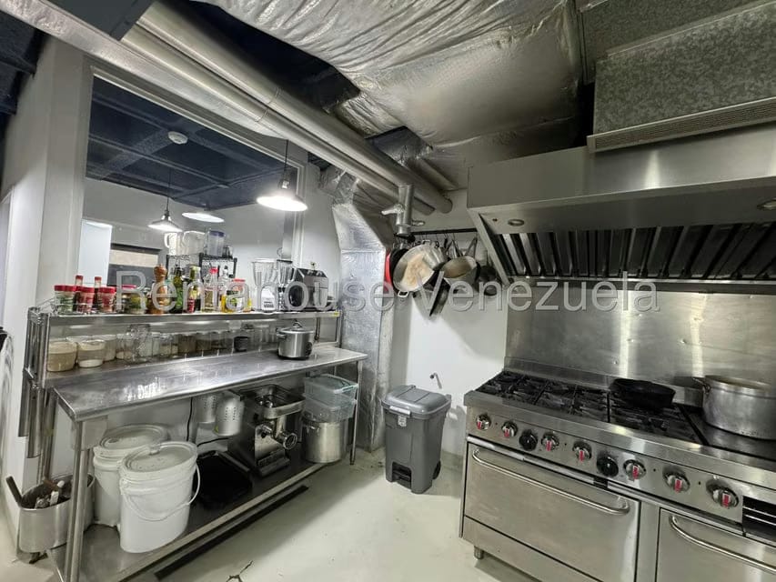 Comercial (Local Comercial) en Venta en Santa Fe Norte, Distrito Metropolitano - 18