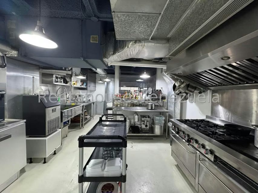 Comercial (Local Comercial) en Venta en Santa Fe Norte, Distrito Metropolitano - 10