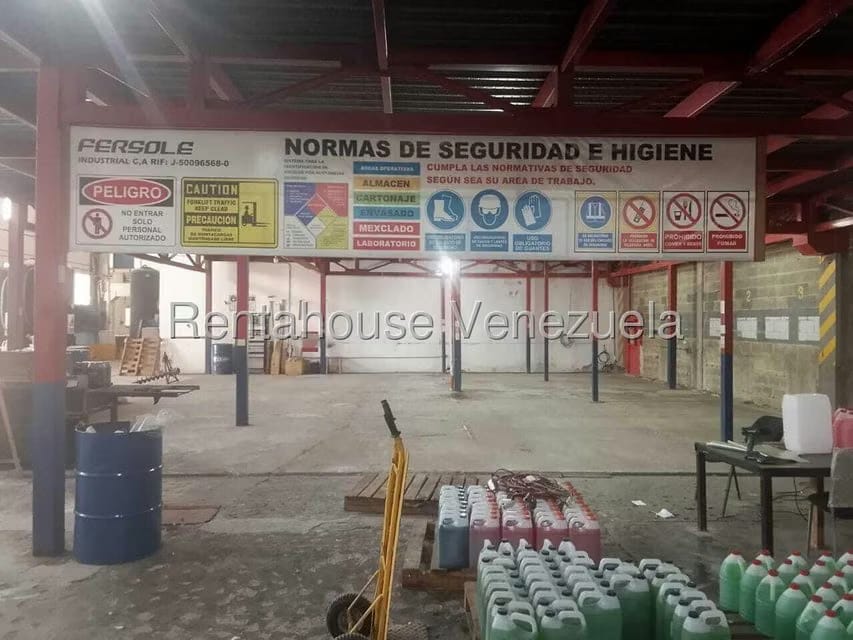 Comercial (Galpon - Deposito) en Venta en Sector Industrial Cloris, Miranda - 14