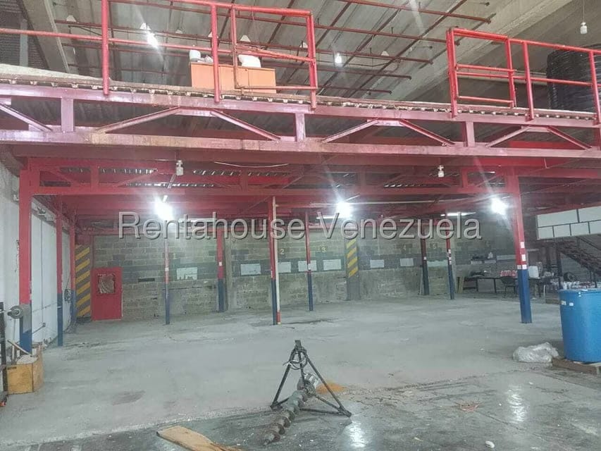 Comercial (Galpon - Deposito) en Venta en Sector Industrial Cloris, Miranda - 16