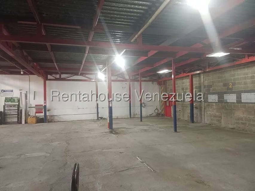 Comercial (Galpon - Deposito) en Venta en Sector Industrial Cloris, Miranda - 17