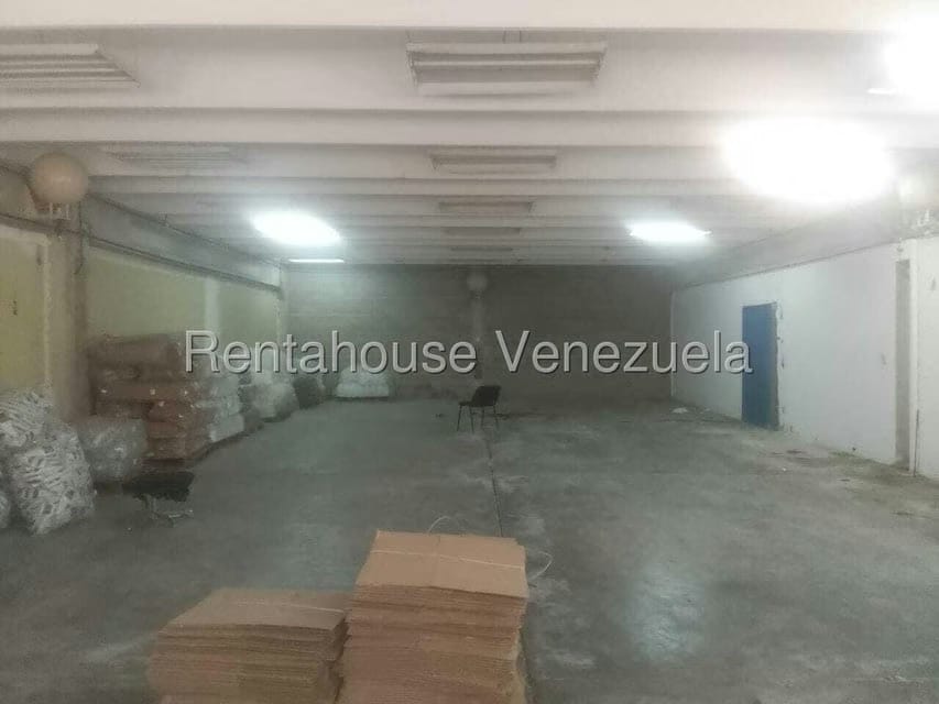 Comercial (Galpon - Deposito) en Venta en Sector Industrial Cloris, Miranda - 23