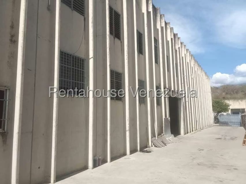 Comercial (Galpon - Deposito) en Venta en Sector Industrial Cloris, Miranda - 5
