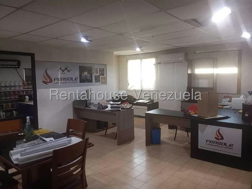 Comercial (Galpon - Deposito) en Venta en Sector Industrial Cloris, Miranda - 47