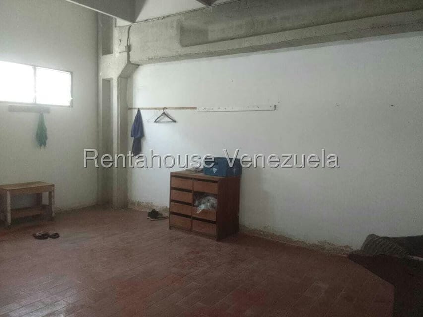 Comercial (Galpon - Deposito) en Venta en Sector Industrial Cloris, Miranda - 55
