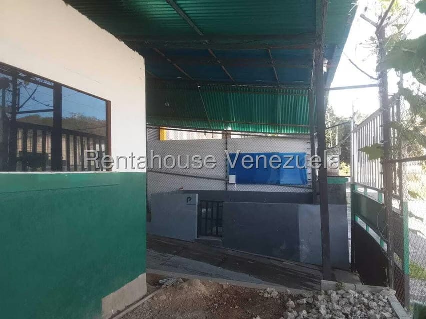 Comercial (Galpon - Deposito) en Venta en Sector Industrial Cloris, Miranda - 57