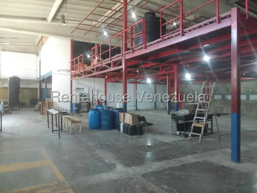 Comercial (Galpon - Deposito) en Venta en Sector Industrial Cloris, Miranda - 9