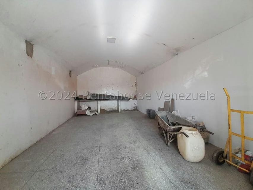 Comercial (Local Comercial) en Alquiler en La Piedad Norte, Lara - 12