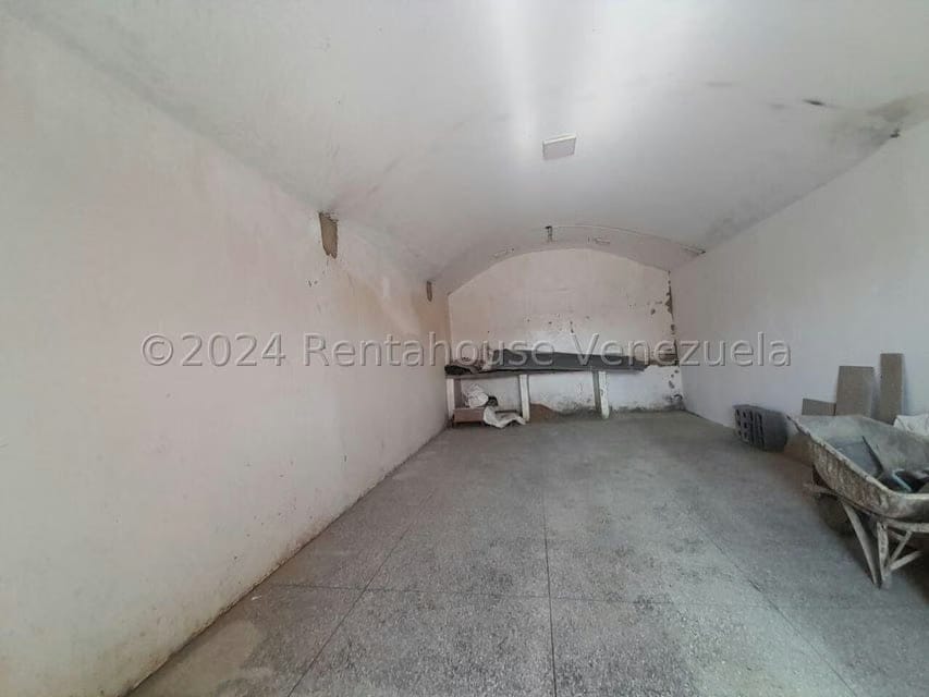 Comercial (Local Comercial) en Alquiler en La Piedad Norte, Lara - 9