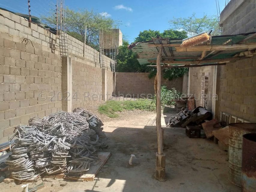 Terreno (Comercial) en Venta en Los Taques, Falcon - 12