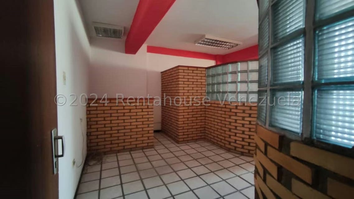 Comercial (Oficina) en Alquiler en Centro, Lara