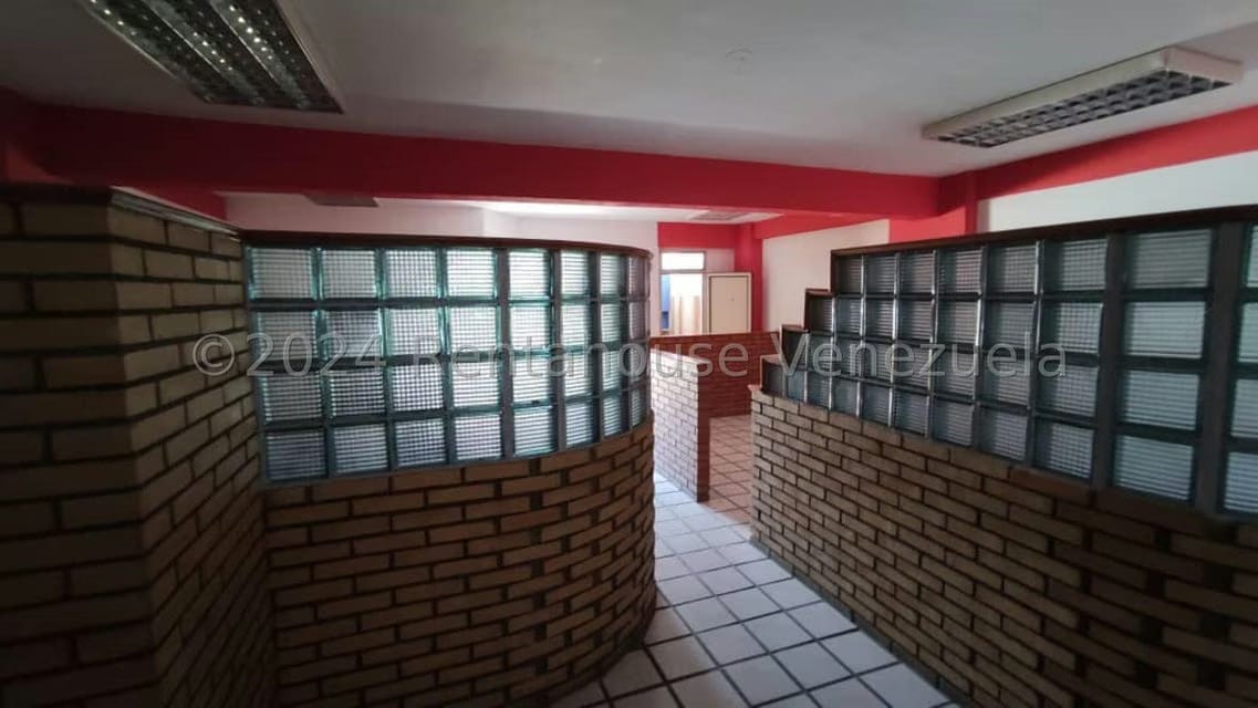 Comercial (Oficina) en Alquiler en Centro, Lara - 11