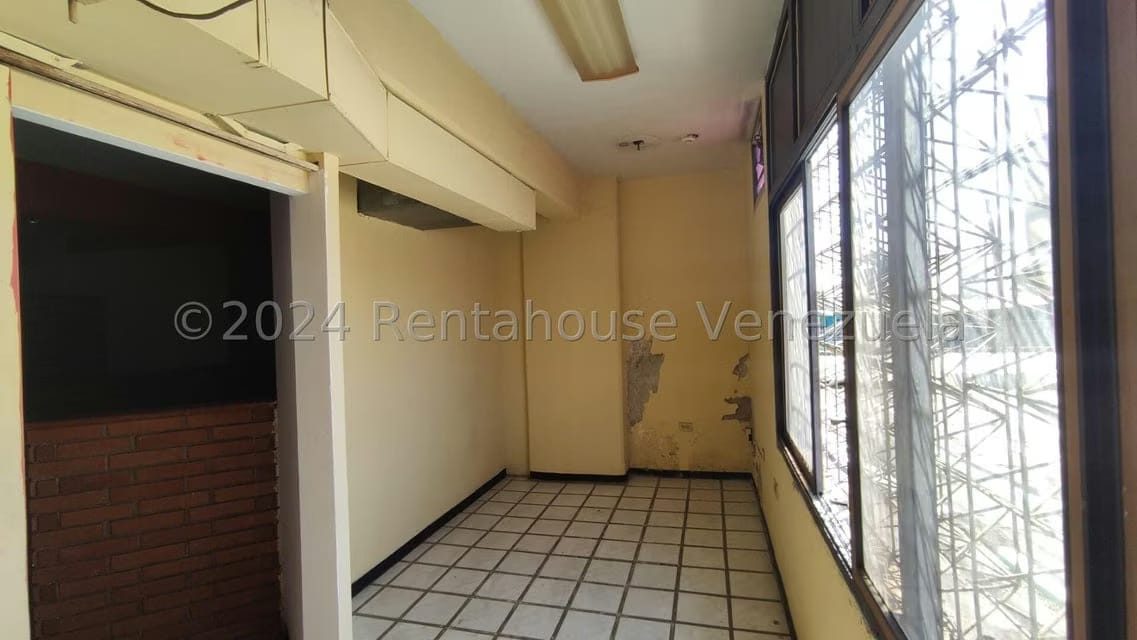 Comercial (Oficina) en Alquiler en Centro, Lara - 18