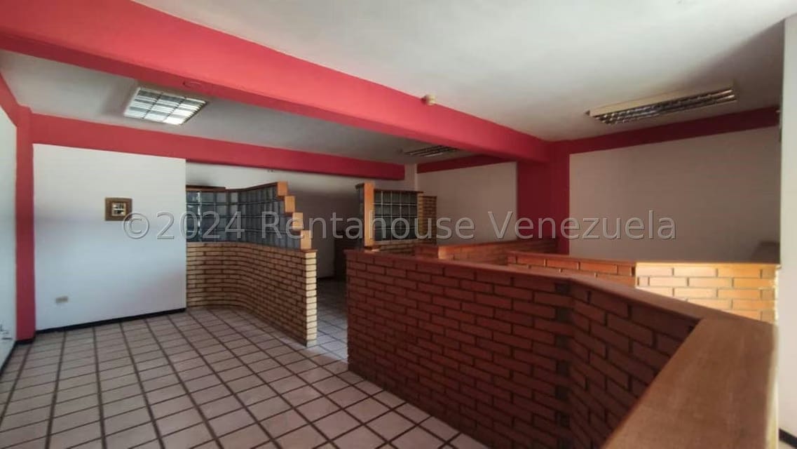 Comercial (Oficina) en Alquiler en Centro, Lara - 23