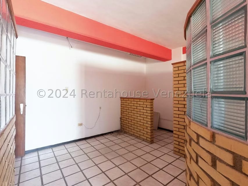 Comercial (Oficina) en Alquiler en Centro, Lara - 4