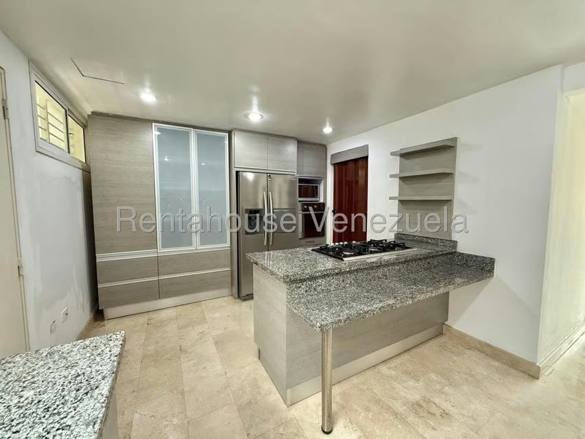 Apartamento (1 Nivel) en Alquiler en Escampadero, Distrito Metropolitano - 11
