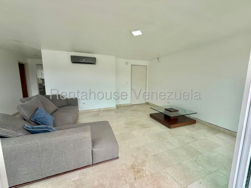 Apartamento (1 Nivel) en Alquiler en Escampadero, Distrito Metropolitano - 5