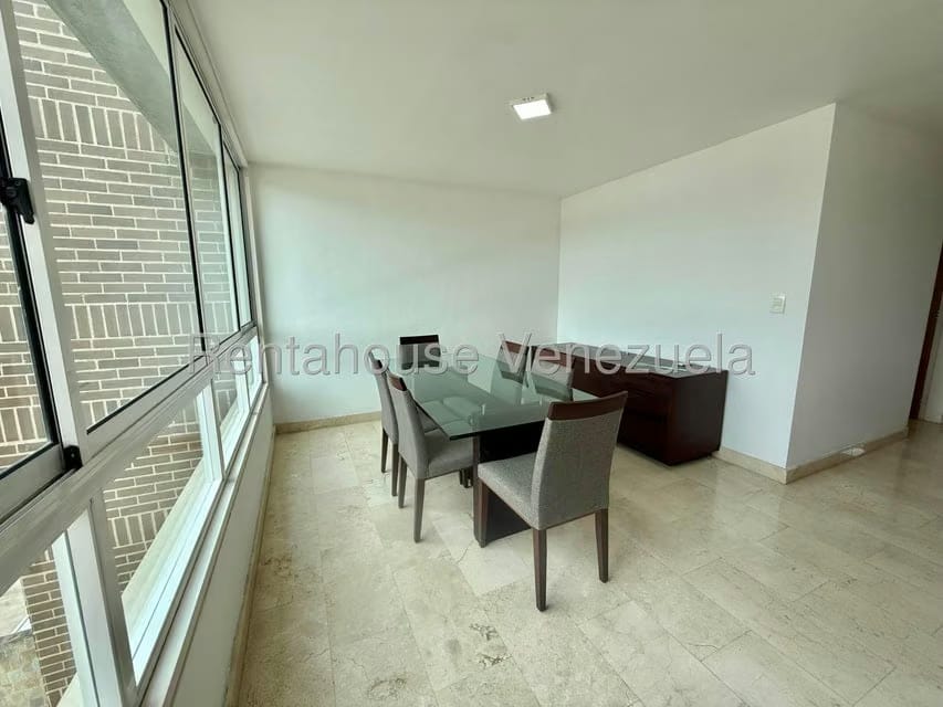 Apartamento (1 Nivel) en Alquiler en Escampadero, Distrito Metropolitano - 6