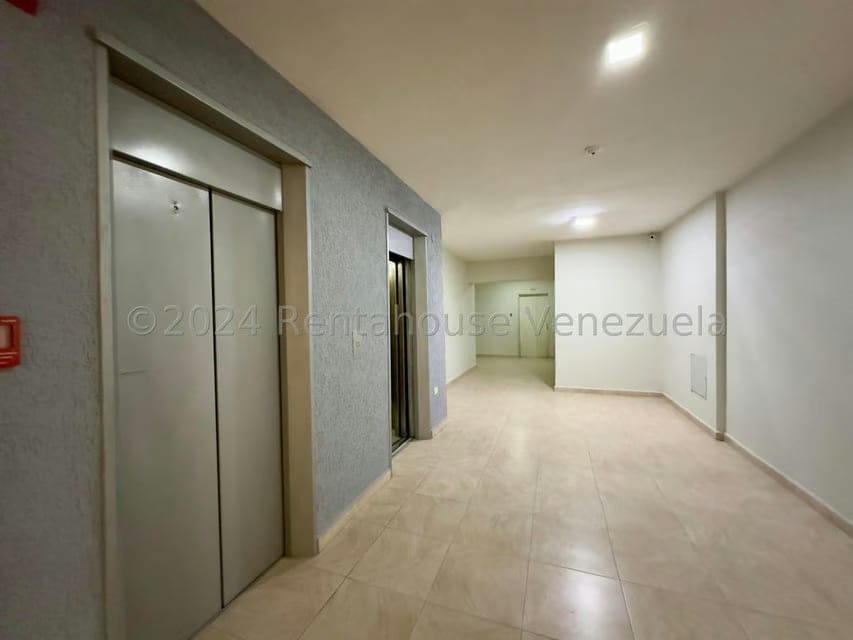 Apartamento (1 Nivel) en Venta en Base Aragua, Aragua - 3