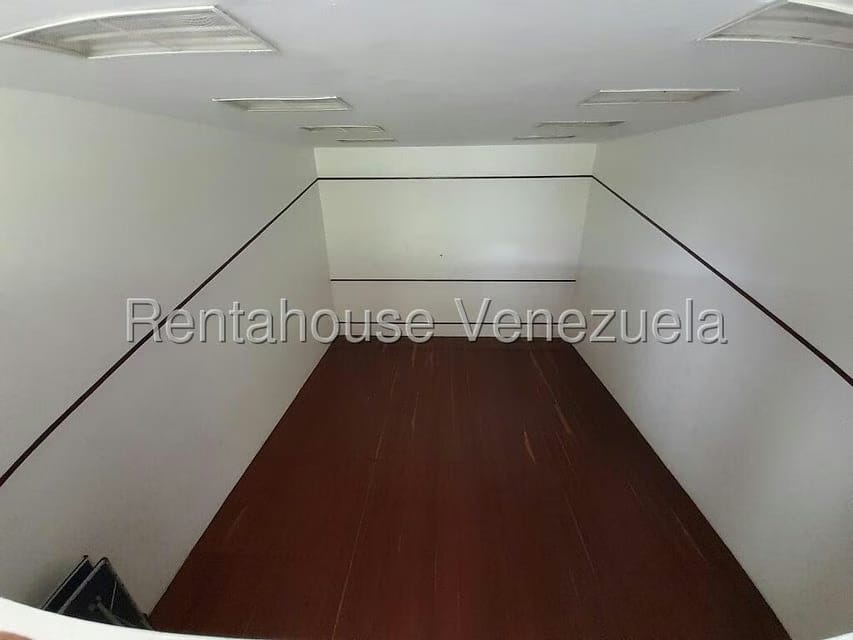 Apartamento (Duplex) en Venta en Lomas de La Lagunita, Distrito Metropolitano - 49