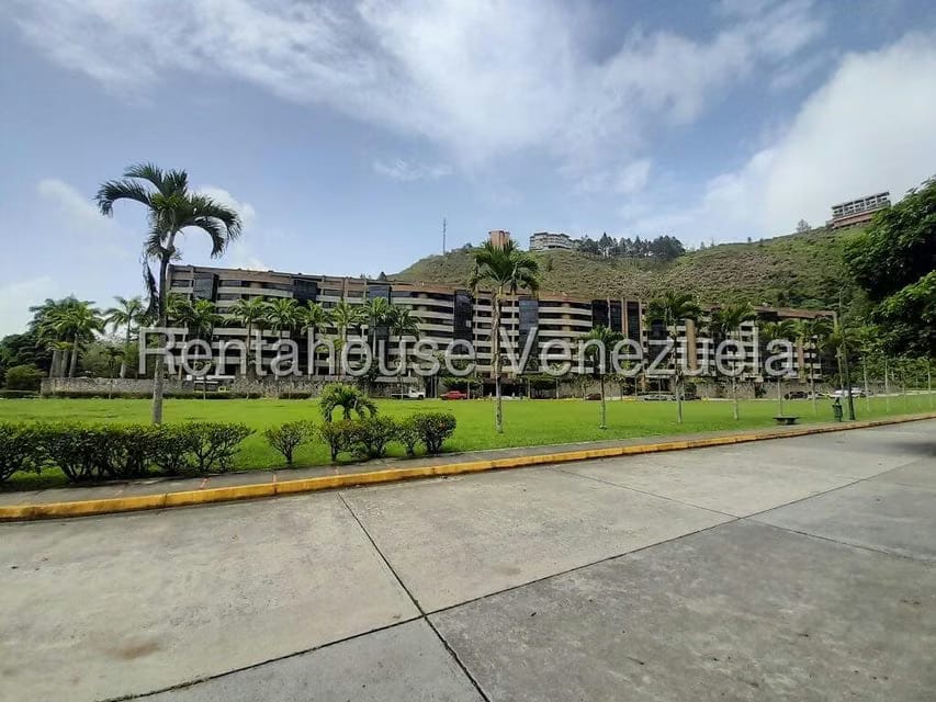 Apartamento (Duplex) en Venta en Lomas de La Lagunita, Distrito Metropolitano - 56