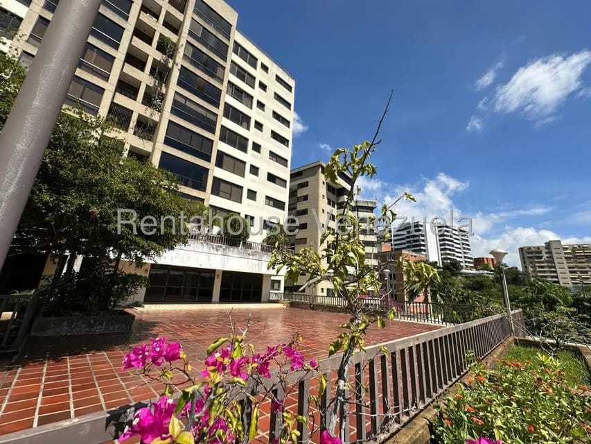 Apartamento (1 Nivel) en Venta en La Alameda, Distrito Metropolitano - 2