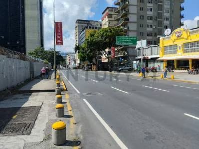 Oficina en venta de 100m2 en Altamira Sur, Edificio Dumas AH - 2
