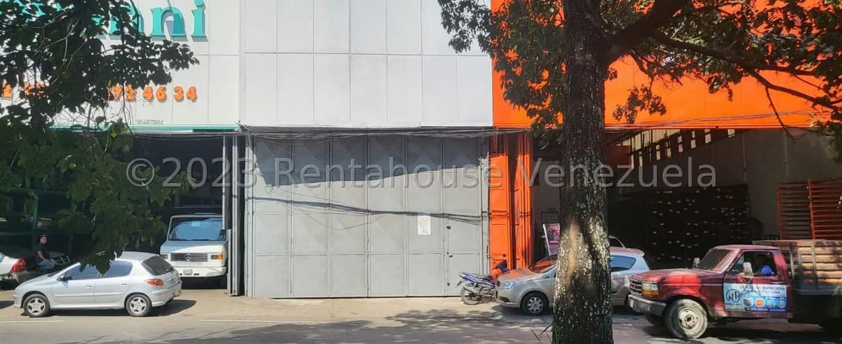 Comercial (Galpon - Deposito) en Venta en La Yaguara, Distrito Metropolitano - 2