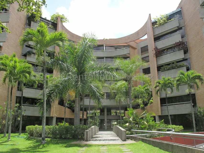 Apartamento (1 Nivel) en Alquiler en Campo Alegre, Distrito Metropolitano - 2