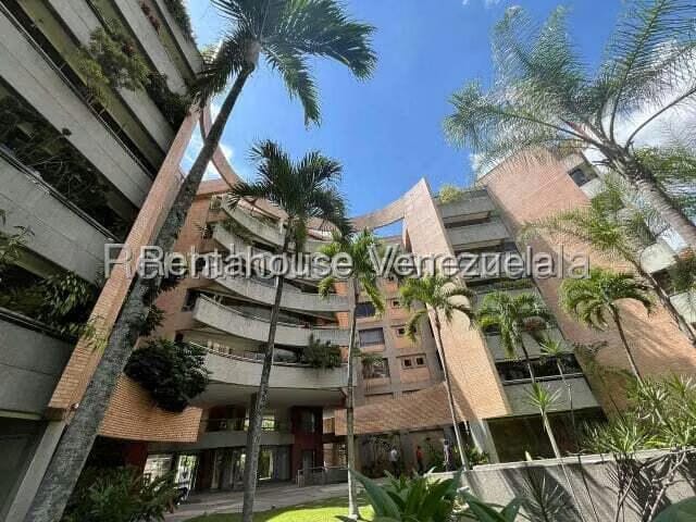 Apartamento (1 Nivel) en Alquiler en Campo Alegre, Distrito Metropolitano - 3